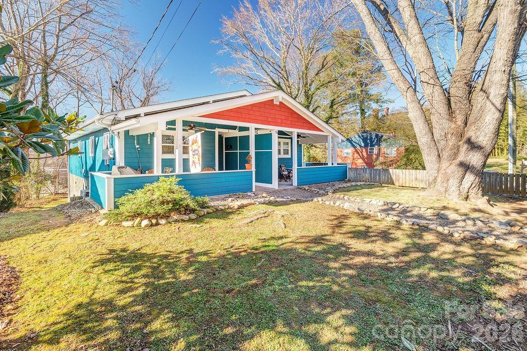 54 Liberty Street - Photo 2