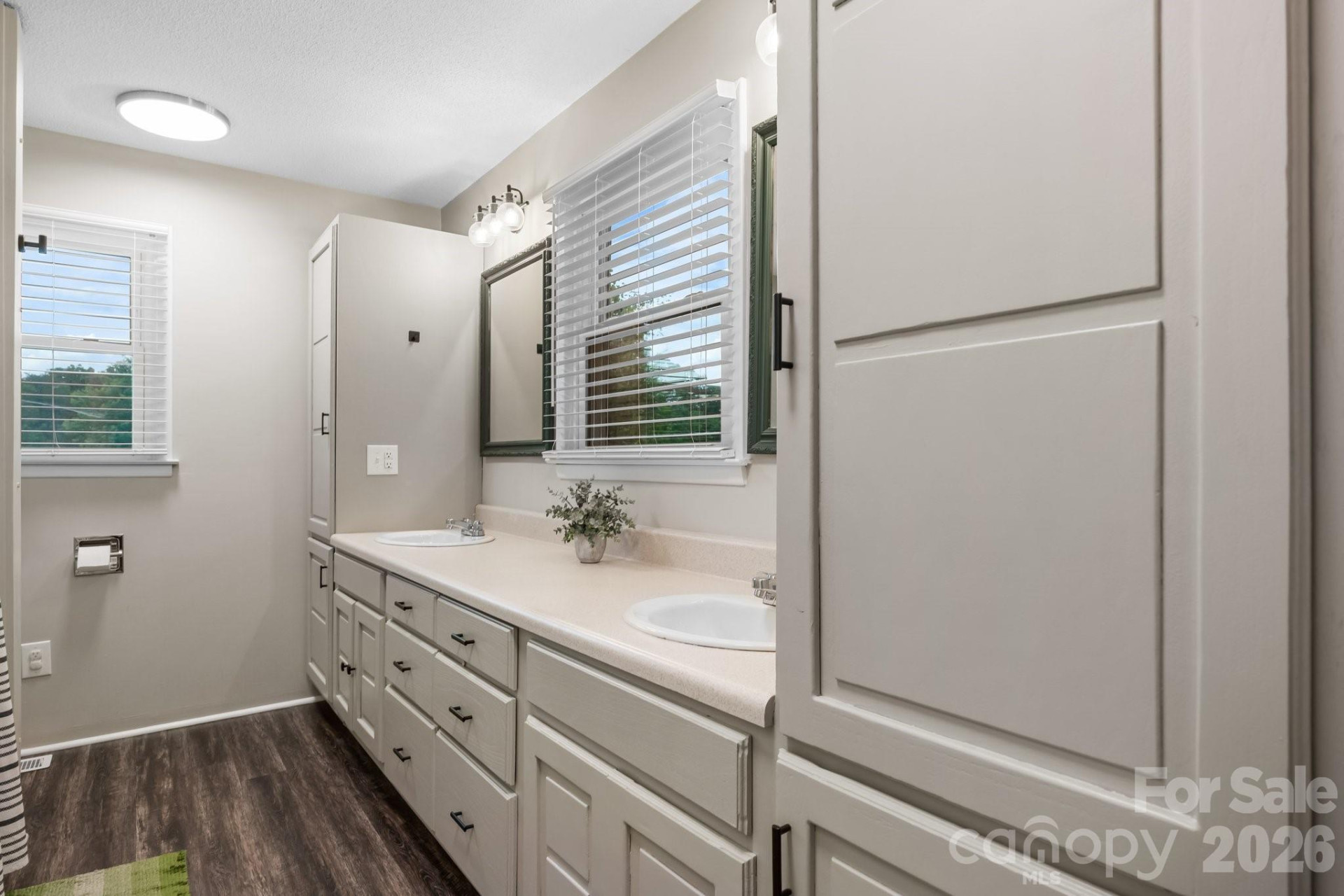 2609 Raintree Street - Photo 18