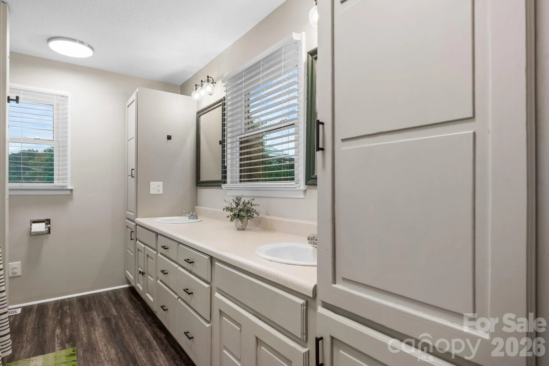 2609 Raintree Street - Photo 18