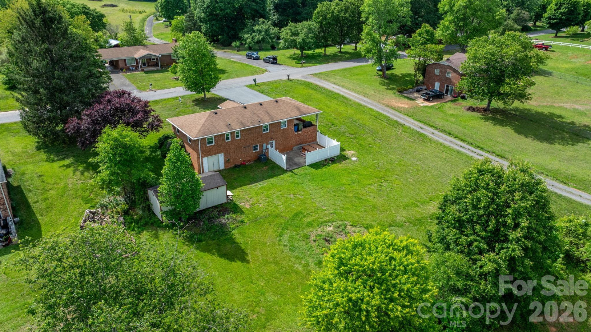 2609 Raintree Street - Photo 9