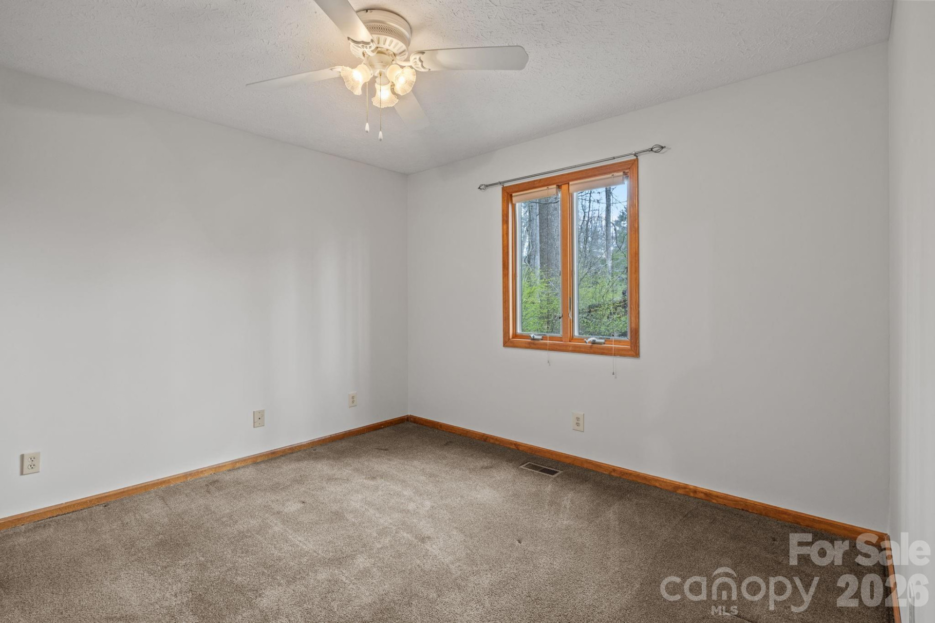 411 Overhill Drive - Photo 16