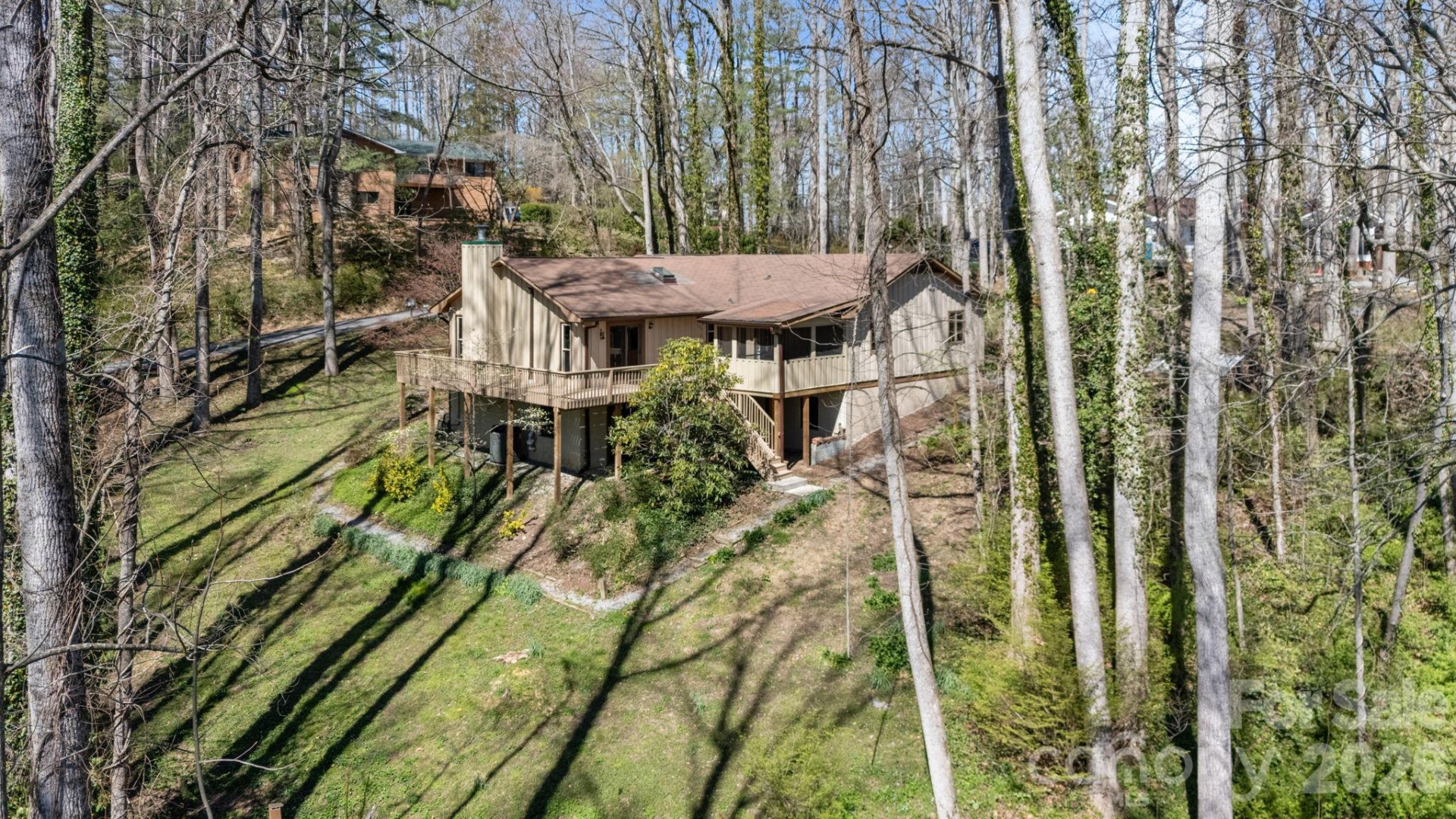 411 Overhill Drive - Photo 4