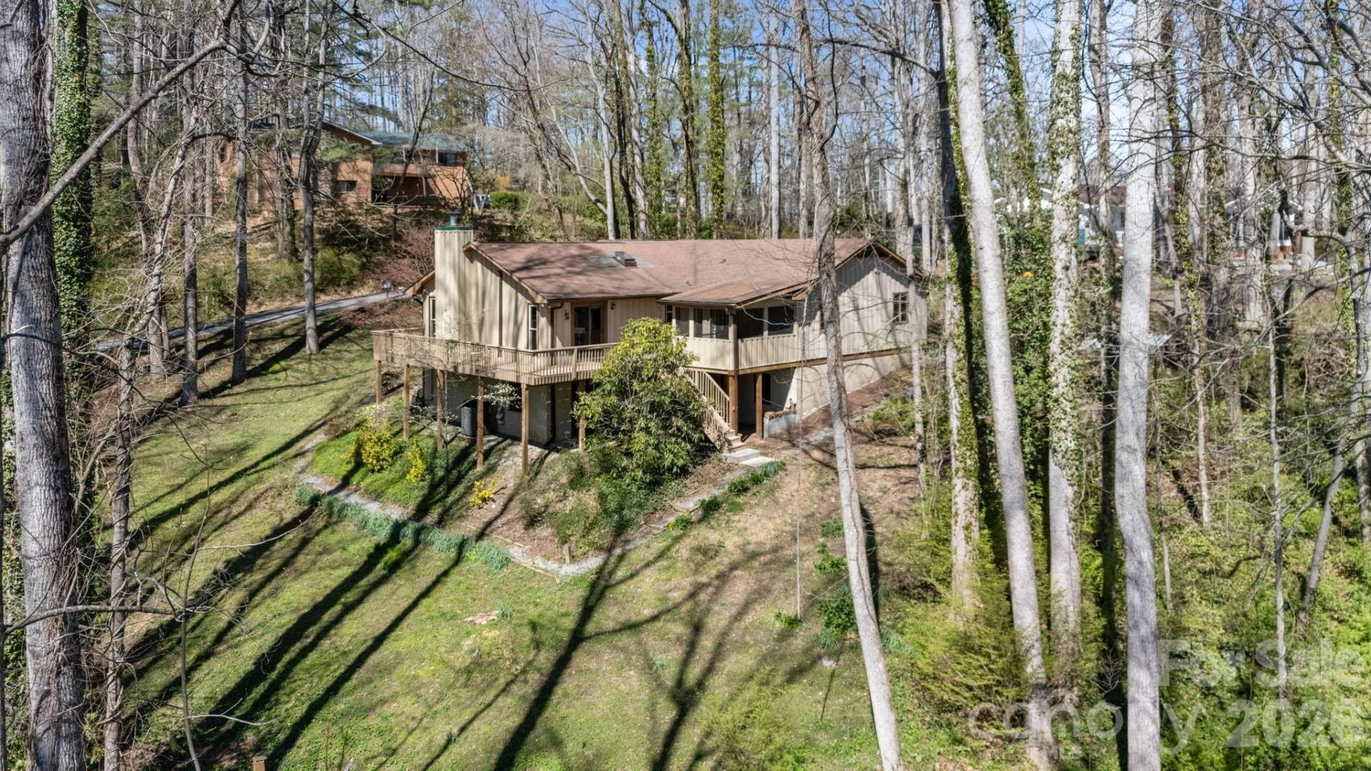411 Overhill Drive - Photo 4