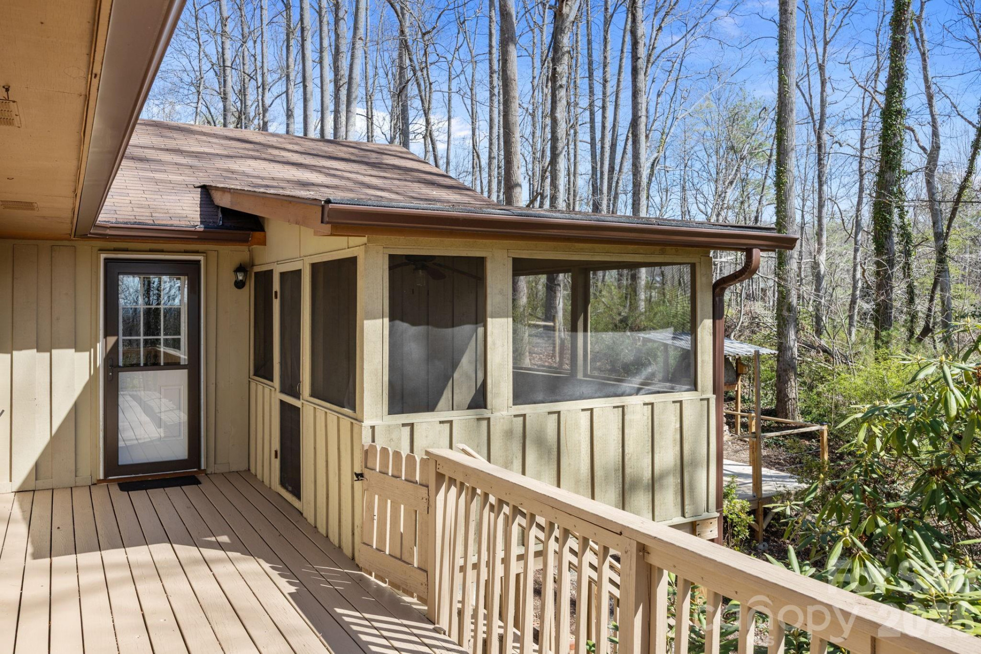 411 Overhill Drive - Photo 31