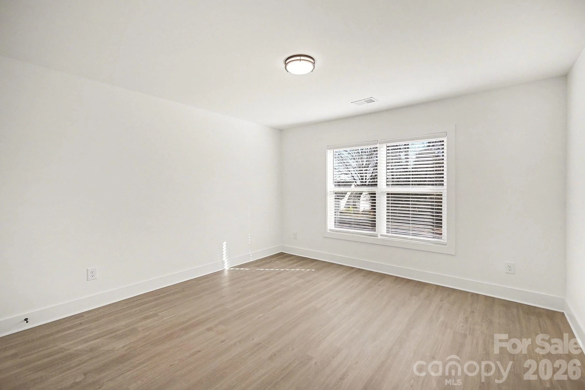 2025 Picnic Drive - Photo 11