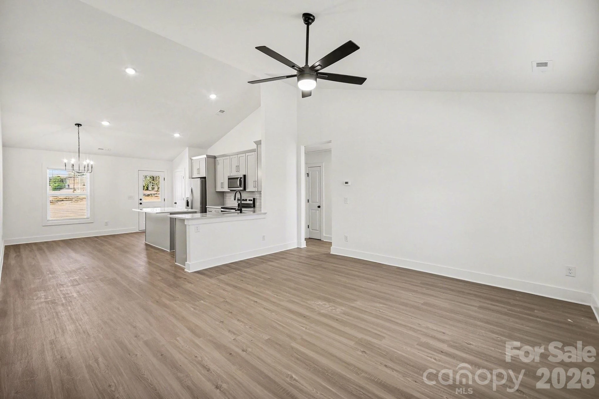 2025 Picnic Drive - Photo 3