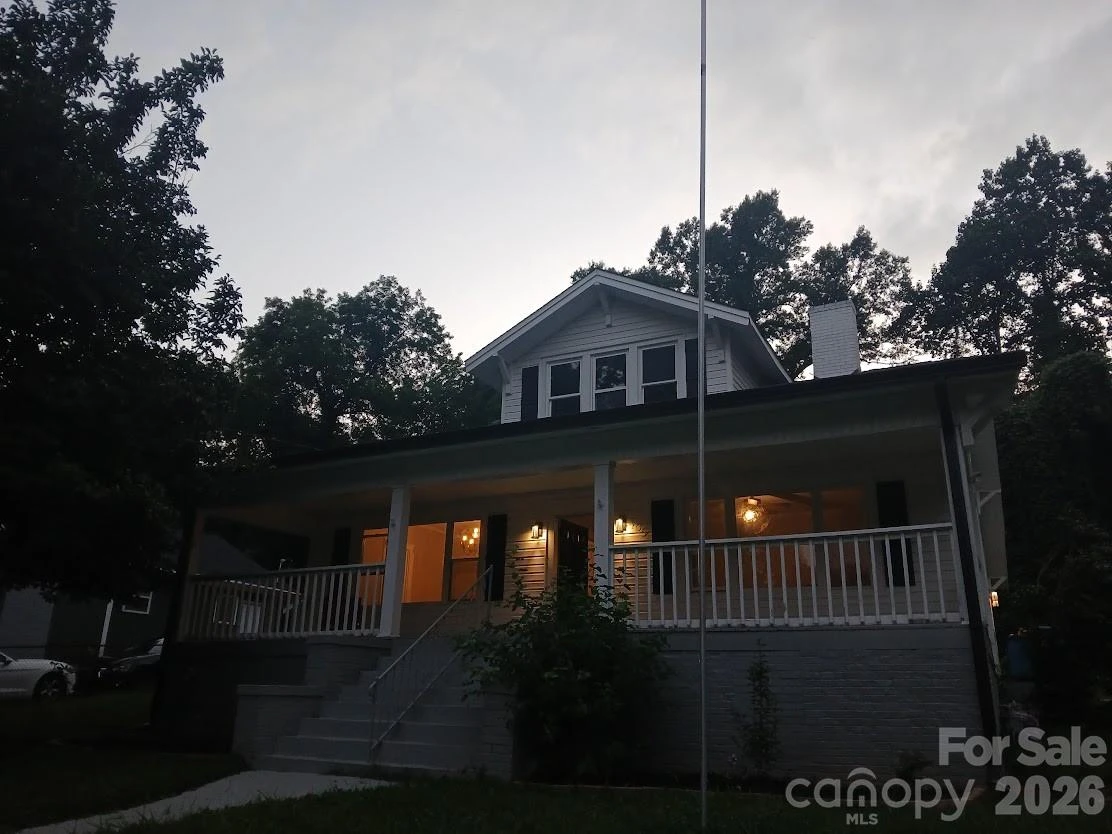 105 Inman Avenue - Photo 3