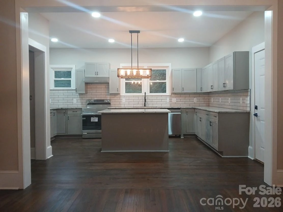105 Inman Avenue - Photo 5