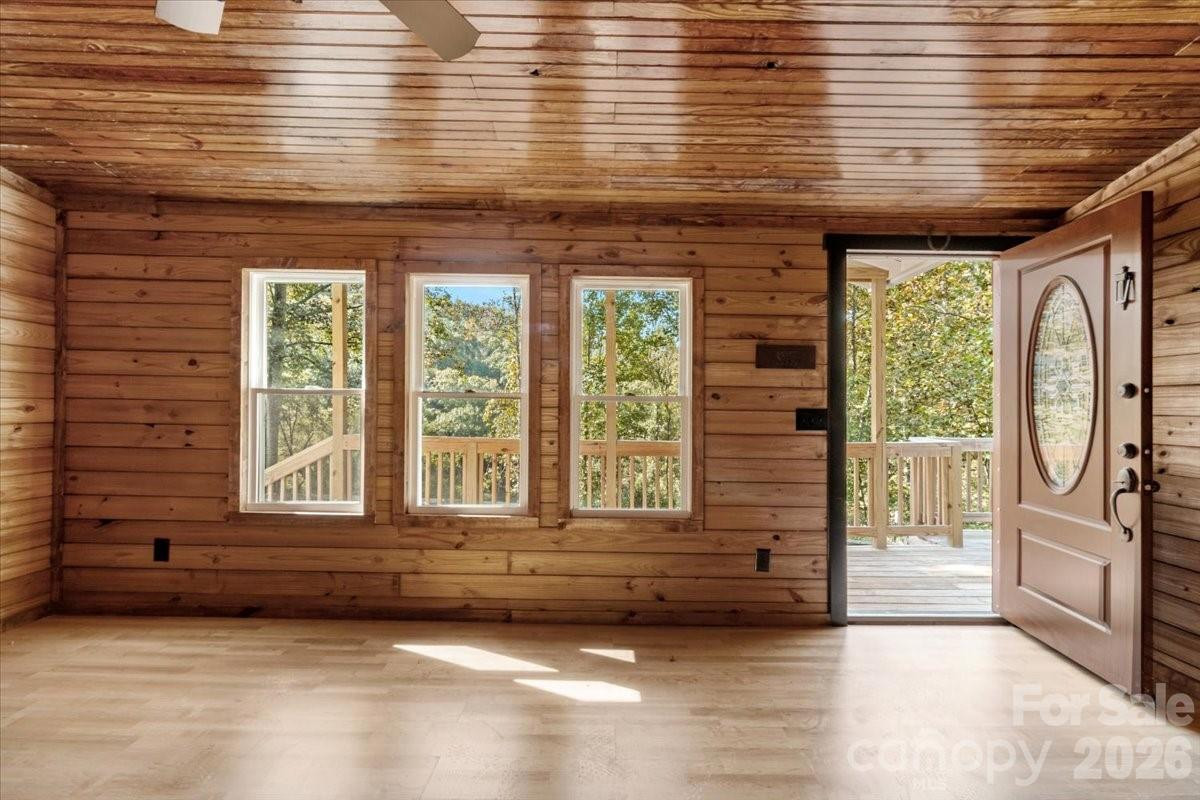 1050 Wyatt Town Road - Photo 5