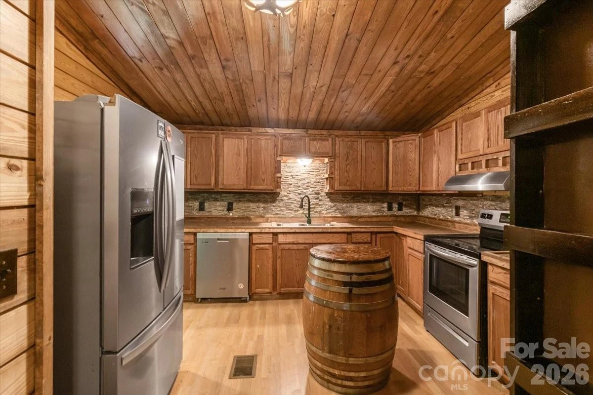 1050 Wyatt Town Road - Photo 7