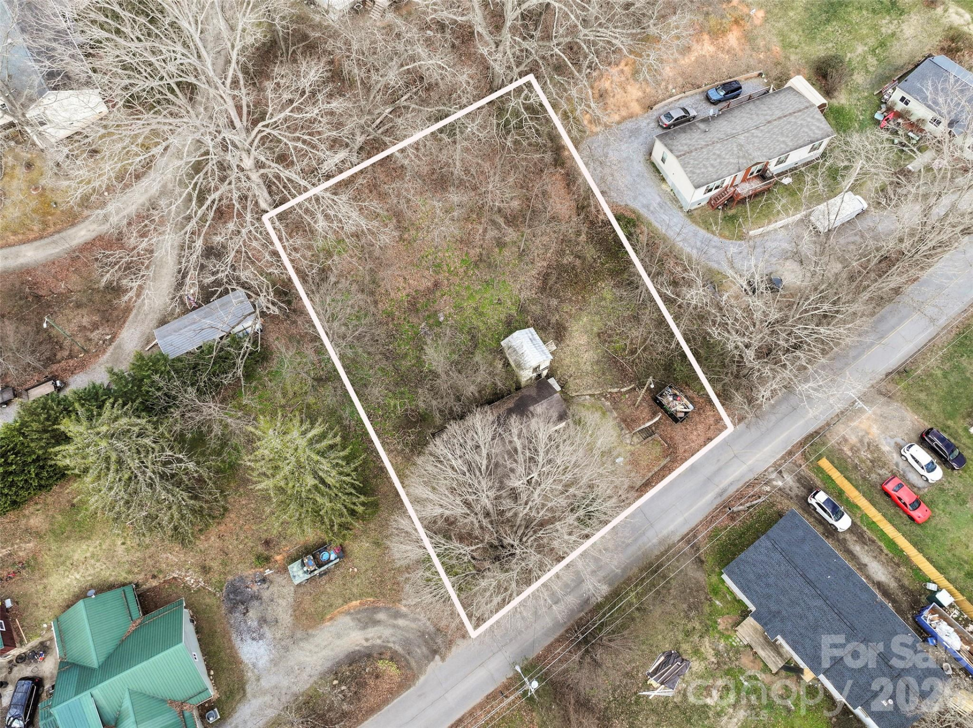 75 Travis Street - Photo 2