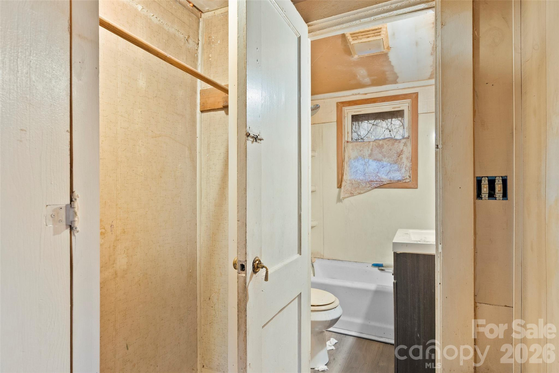 75 Travis Street - Photo 11