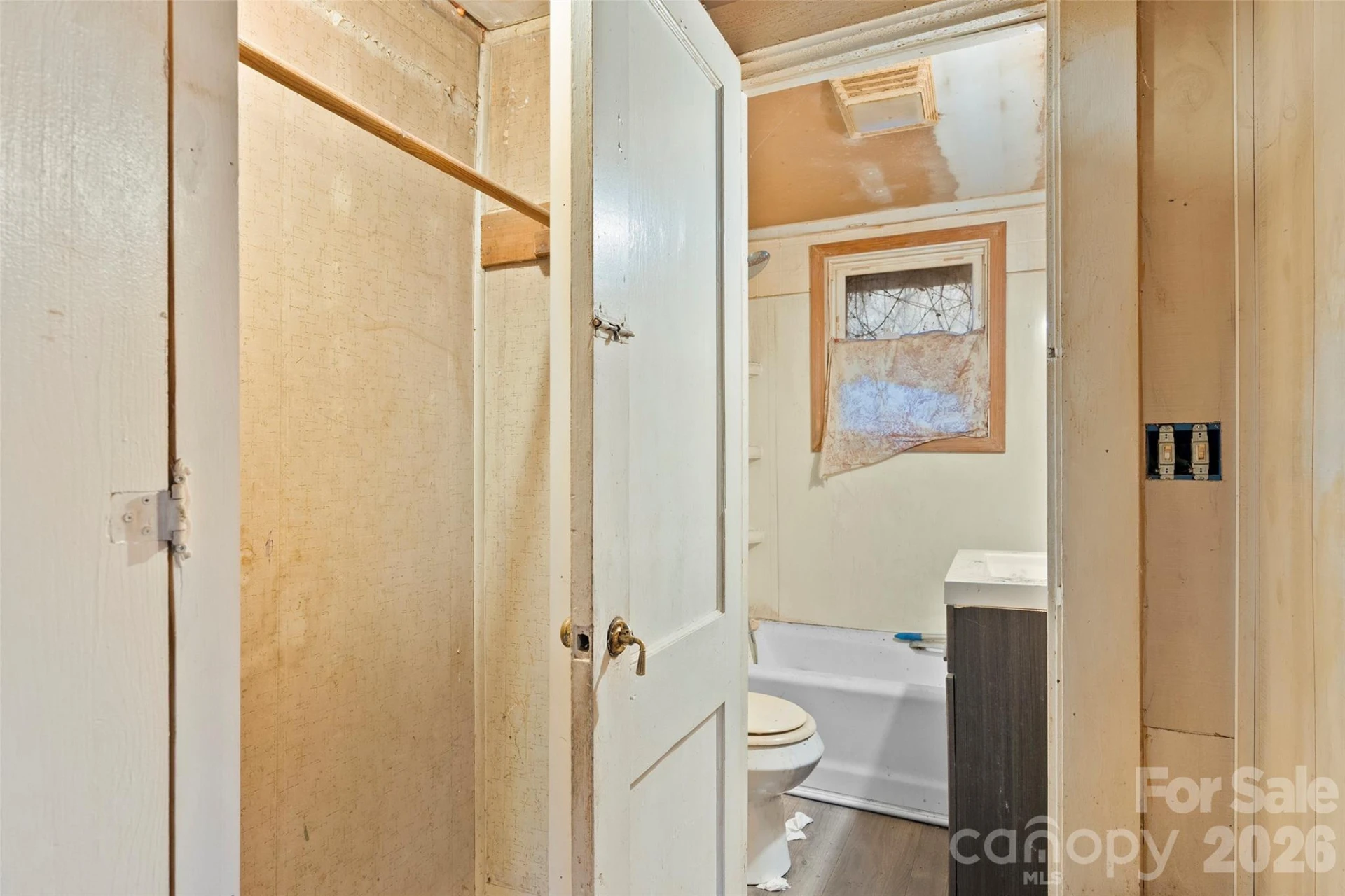 75 Travis Street - Photo 11