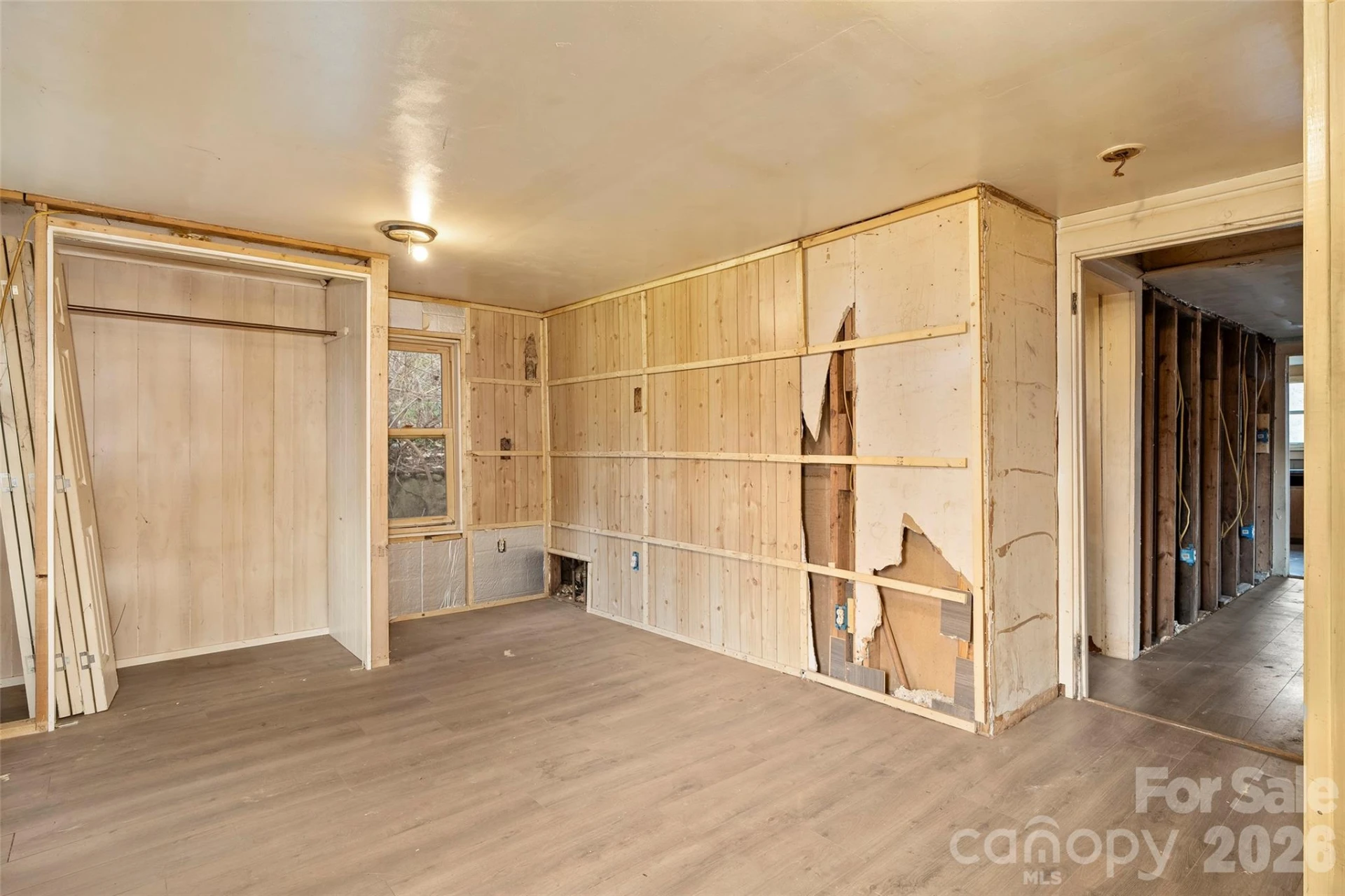 75 Travis Street - Photo 15