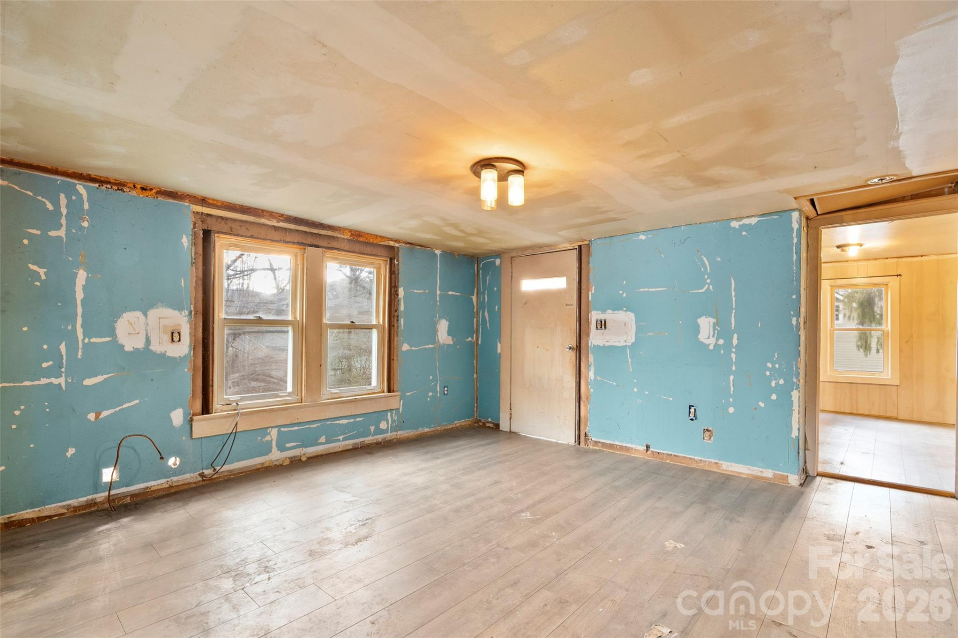 75 Travis Street - Photo 7