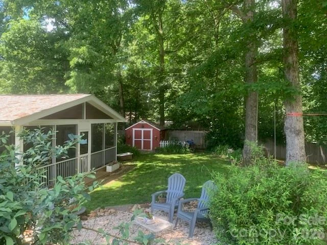 107 High Street - Photo 2