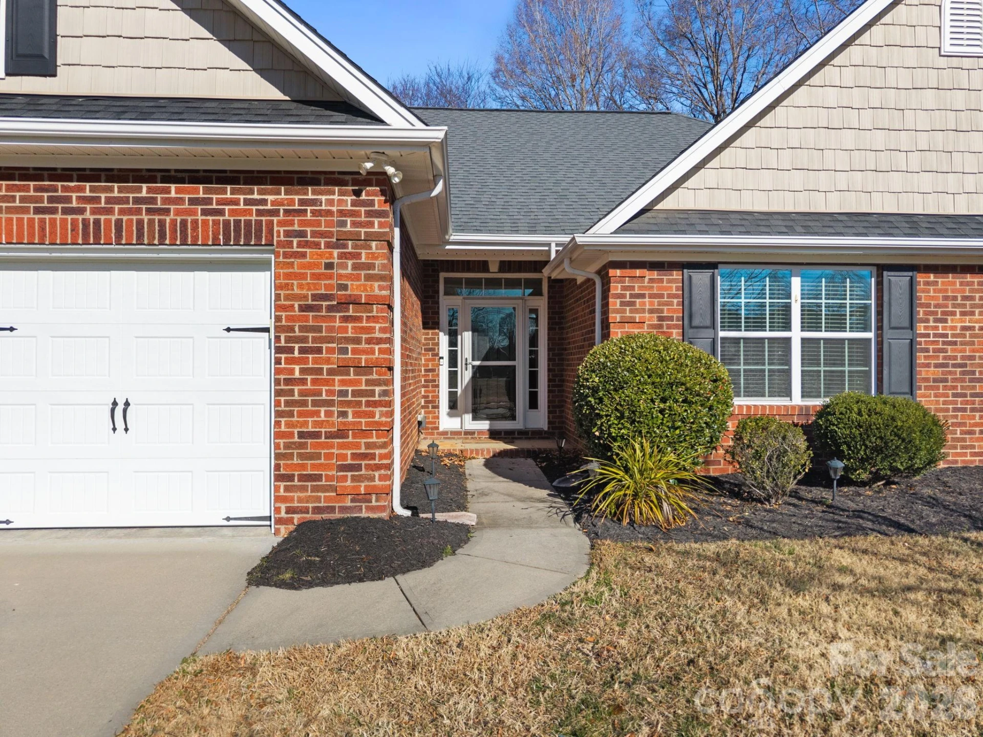 855 Juanita Drive - Photo 3
