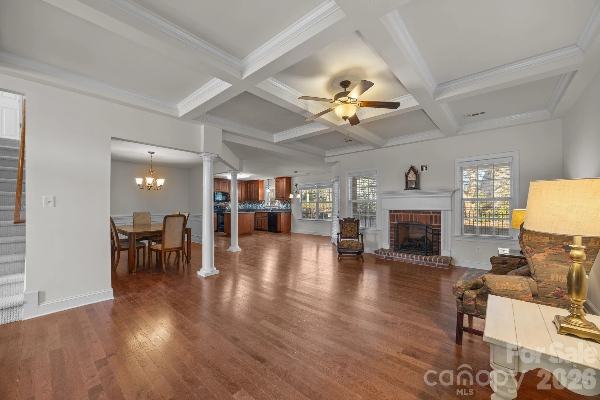 855 Juanita Drive - Photo 9