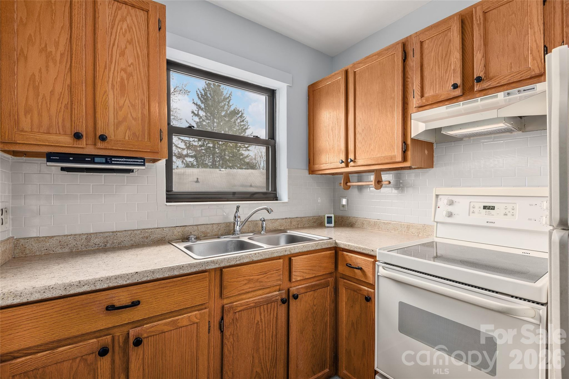 615 Biltmore Avenue #G2 - Photo 8