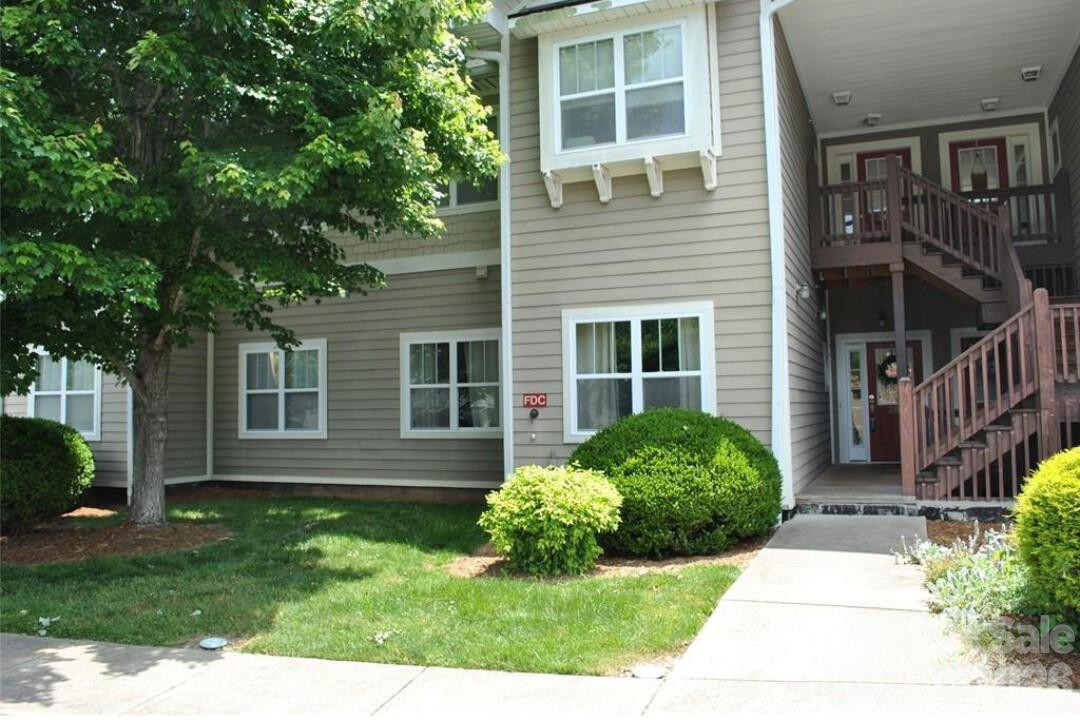 20 Foxden Drive #203