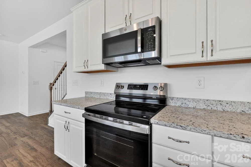 509 Silver Birch Court - Photo 3