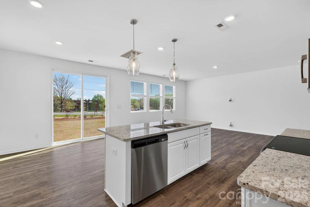 509 Silver Birch Court - Photo 5