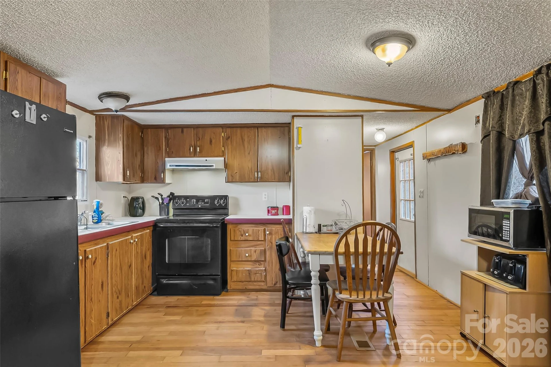 5106 Yancey Drive - Photo 4
