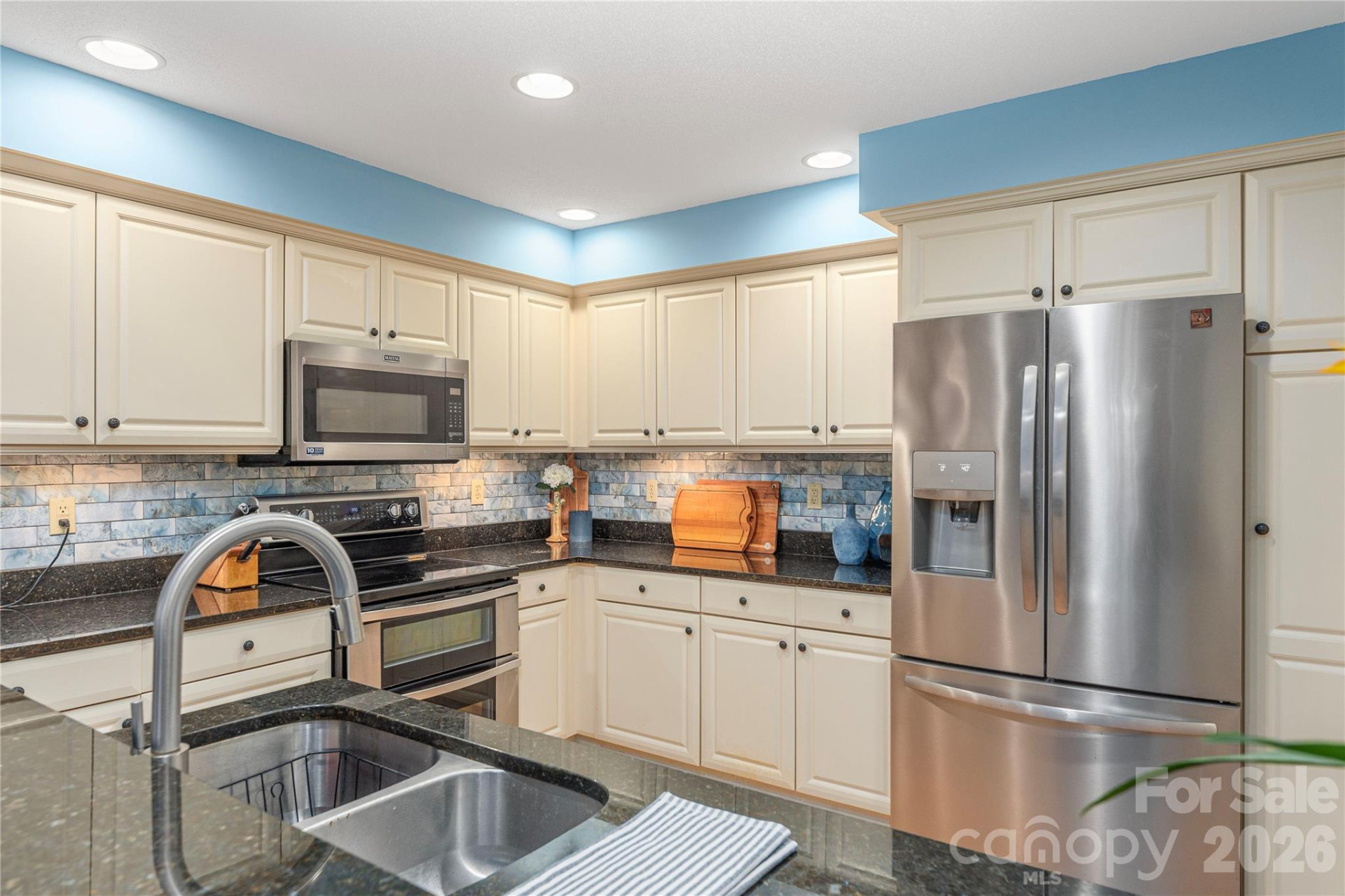 1465 Lakeshore Drive #D-2 - Photo 9