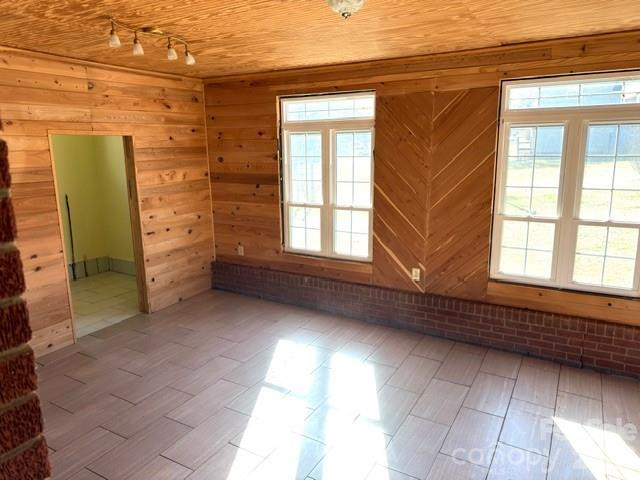 5376 Rhoney Road - Photo 6