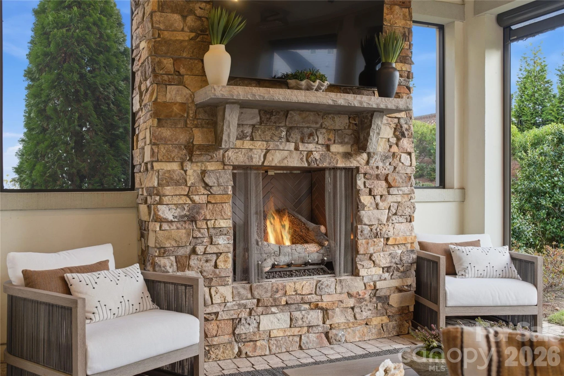 1016 Thatcher Way - Photo 25