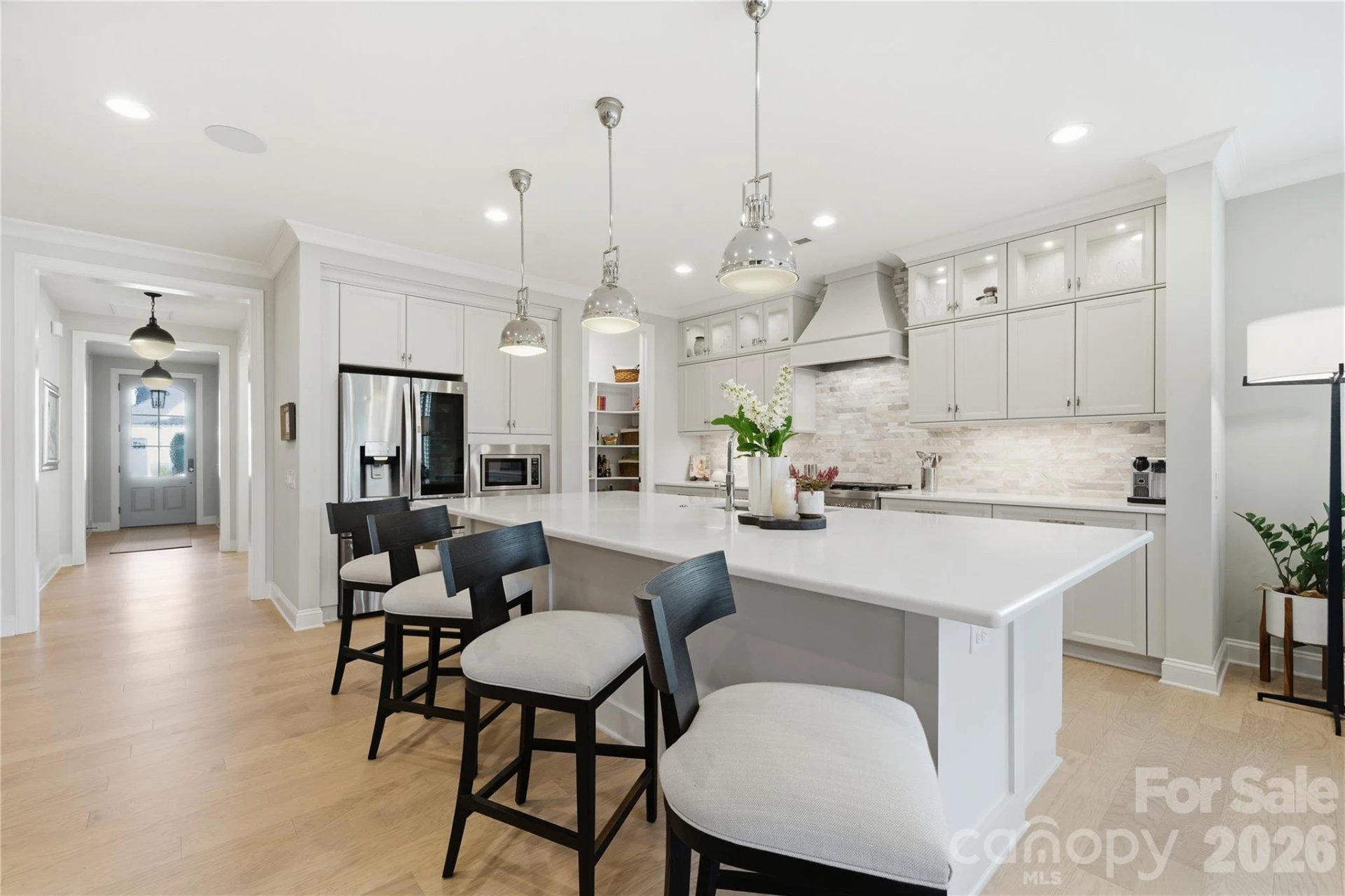 1016 Thatcher Way - Photo 6