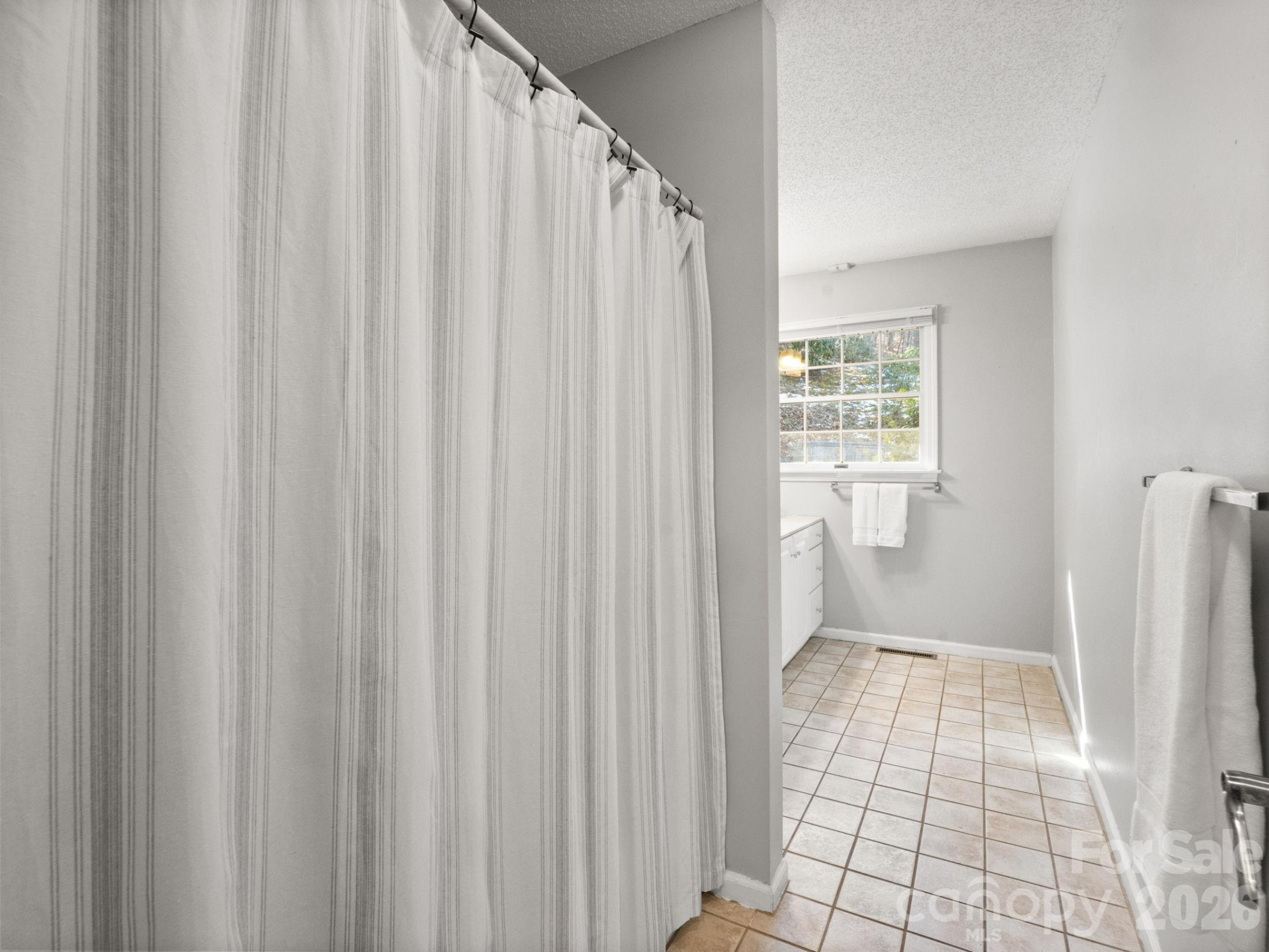 310 Claremont Drive - Photo 31