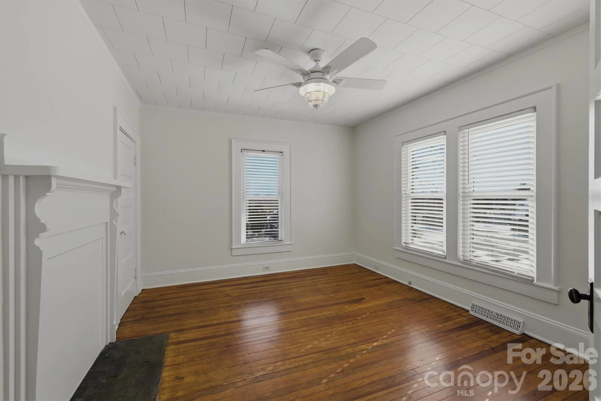 112 Myrtle Street - Photo 9