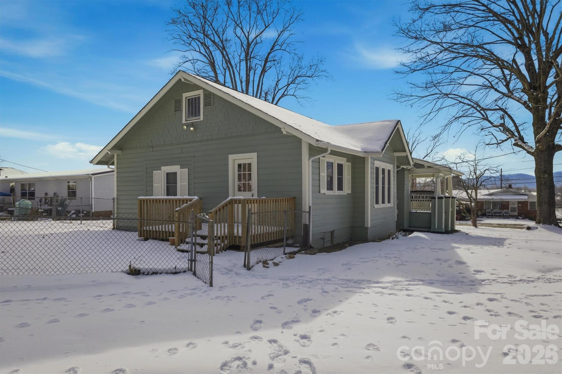 112 Myrtle Street - Photo 5