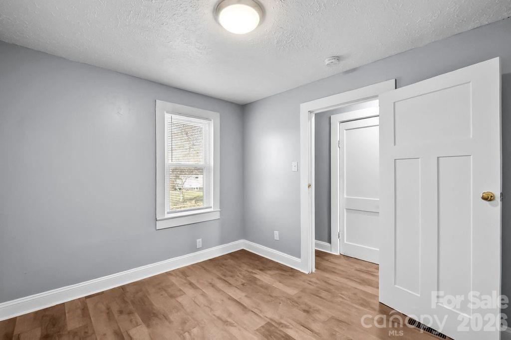 4582 Burkemont Road - Photo 7