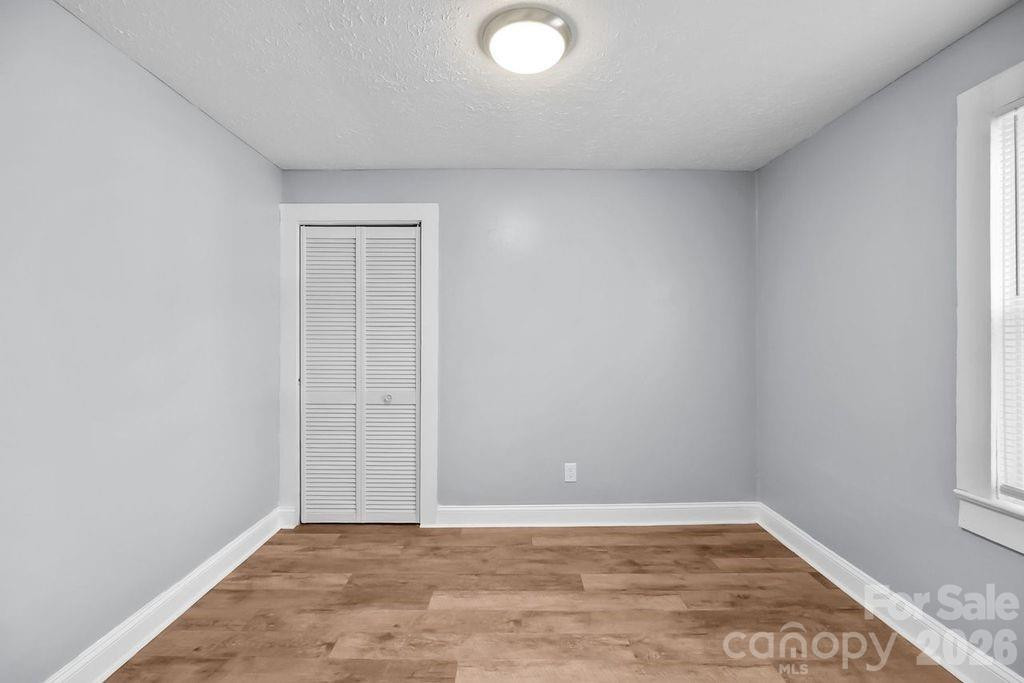 4582 Burkemont Road - Photo 8