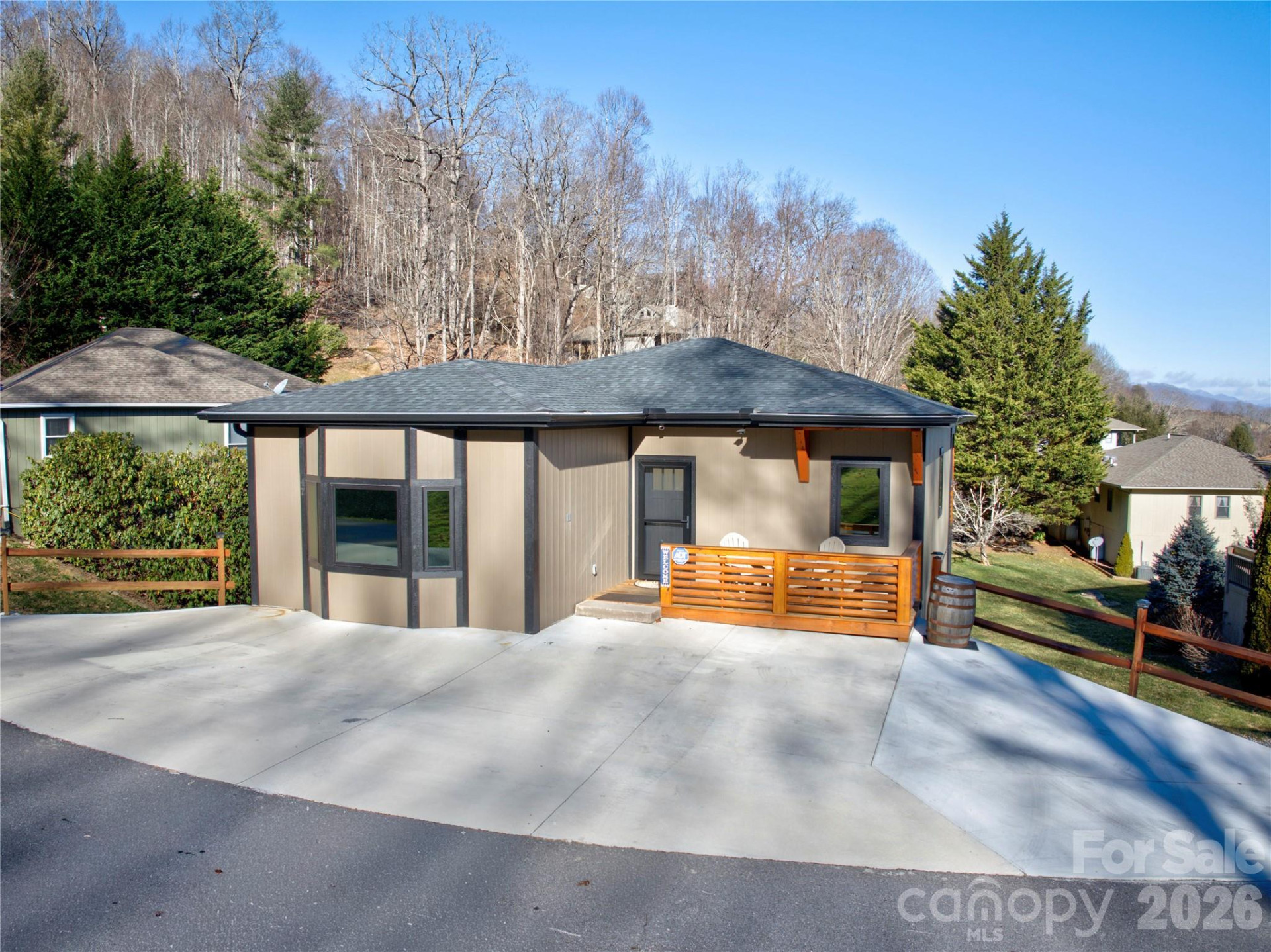 47 Winghaven Heights - Photo 2