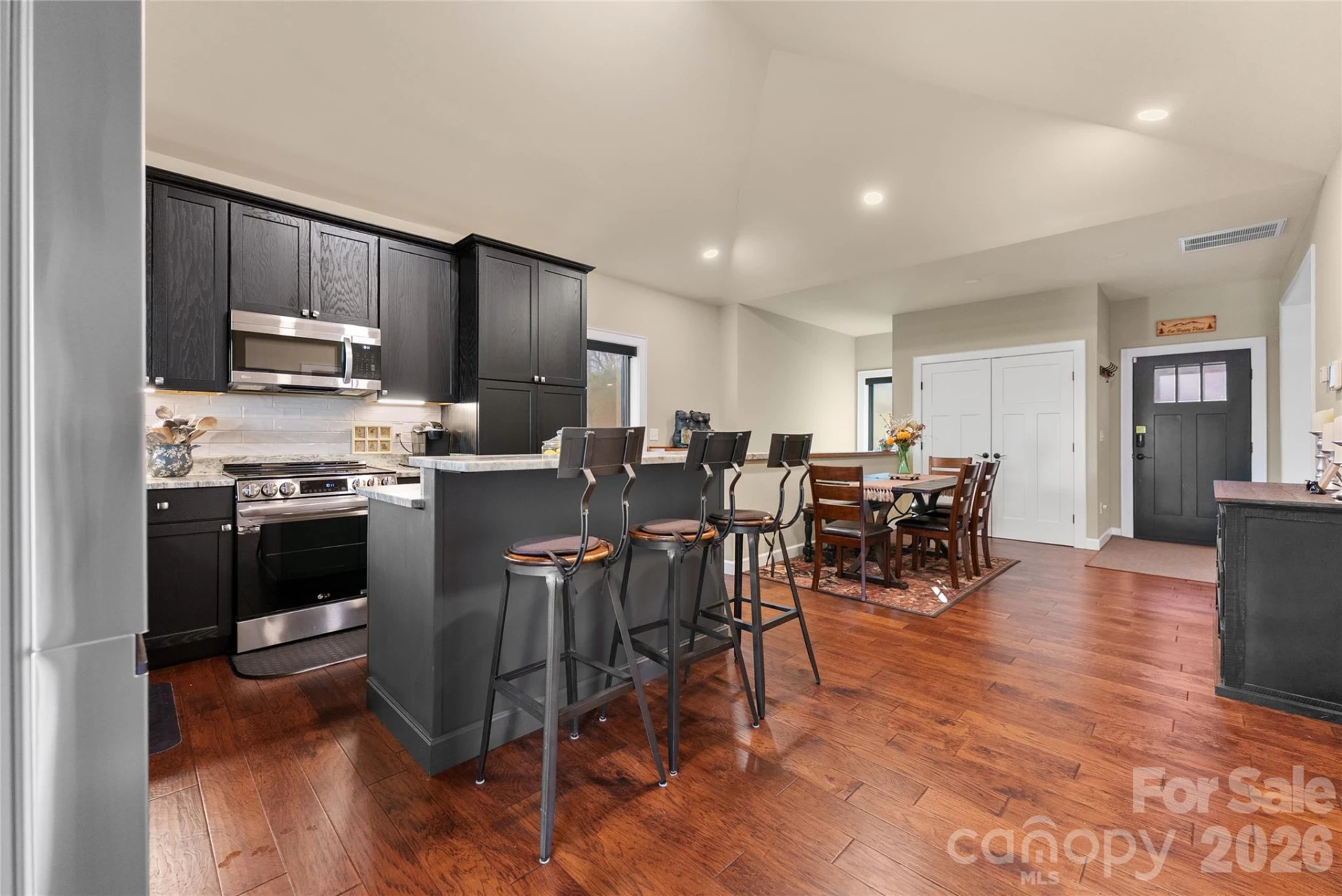 47 Winghaven Heights - Photo 2