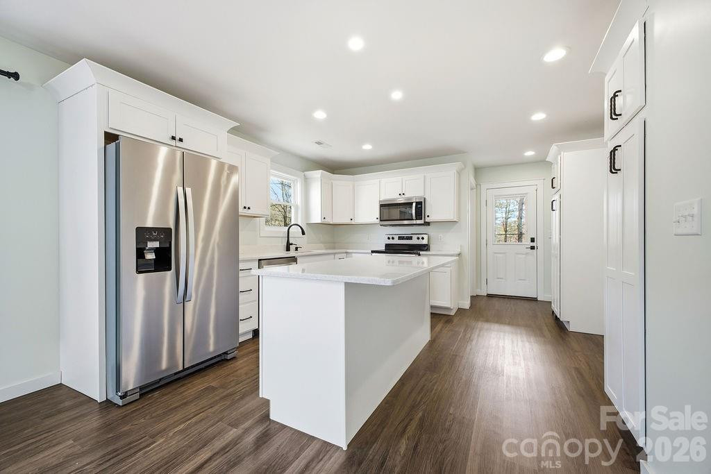 224 Walt Drive - Photo 5