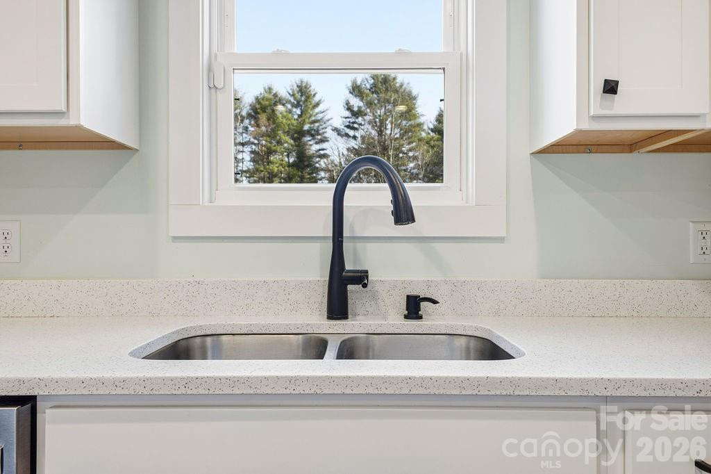 224 Walt Drive - Photo 8