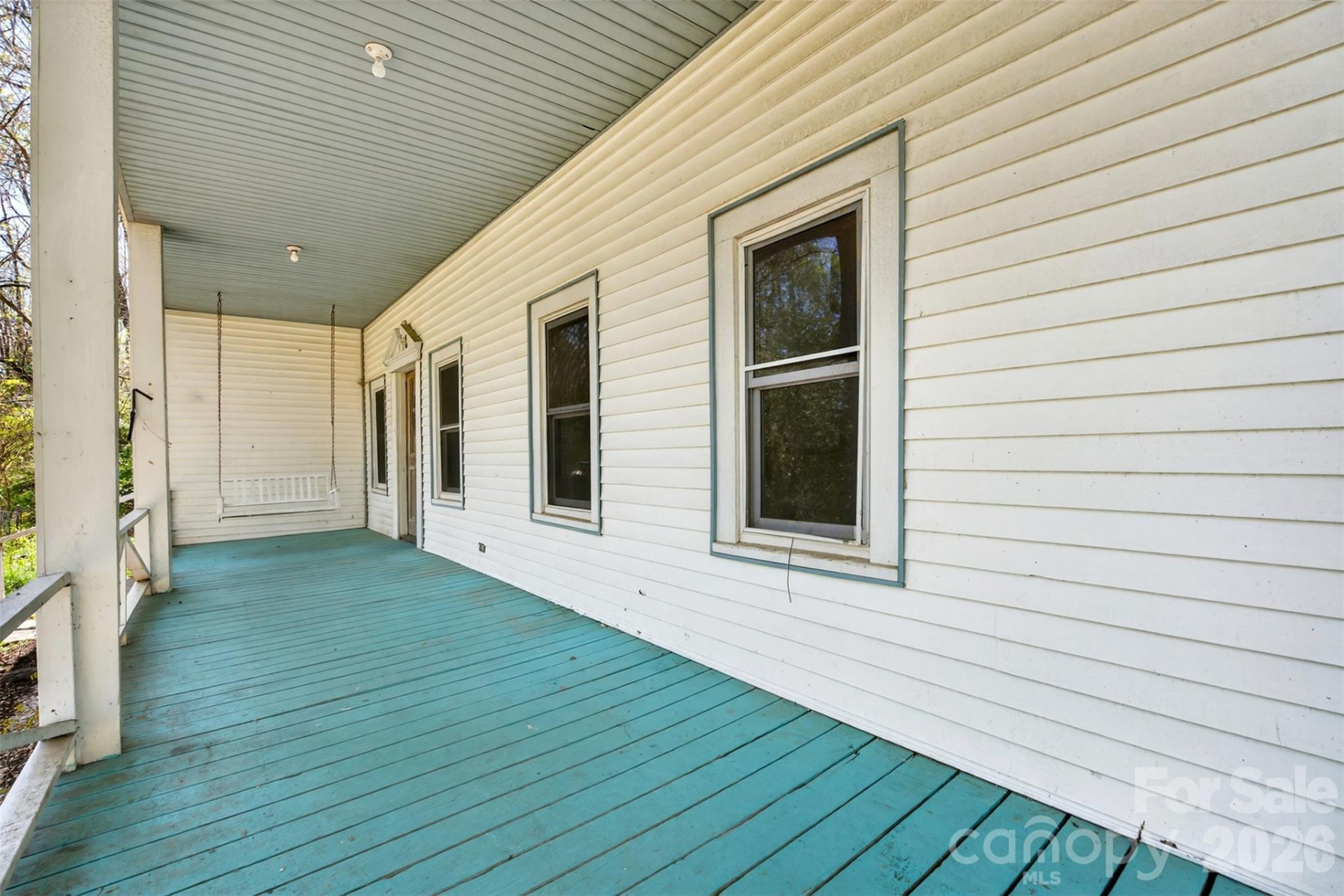 105 Poplar Street - Photo 2