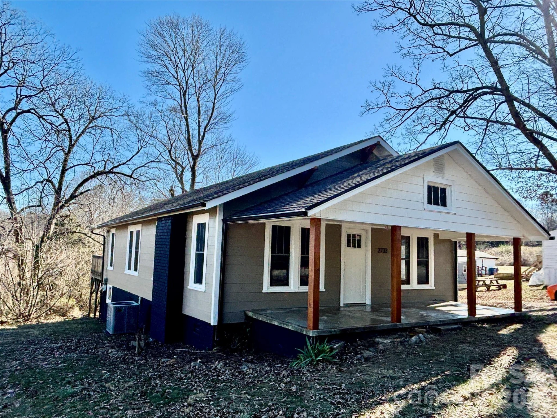 2733 Coldwater Street - Photo 2