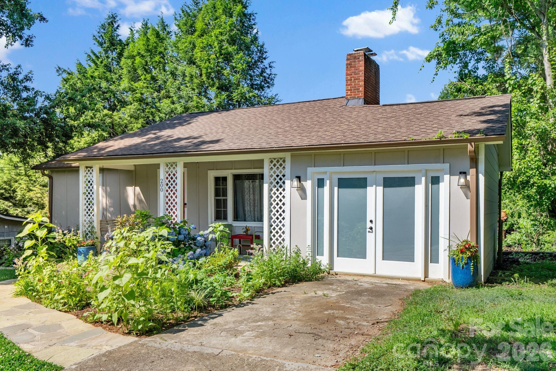 200 Aurora Drive - Photo 4