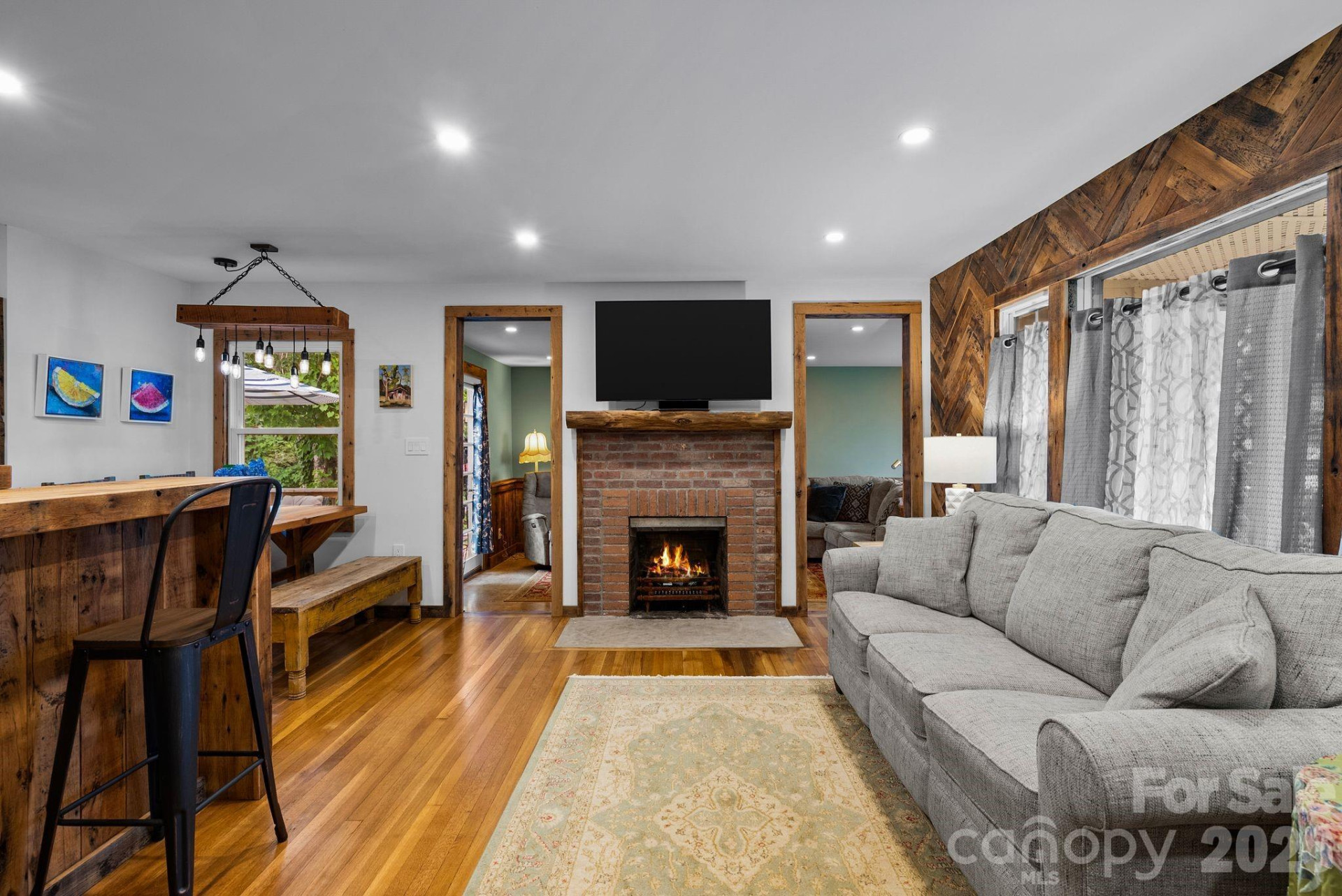 200 Aurora Drive - Photo 8