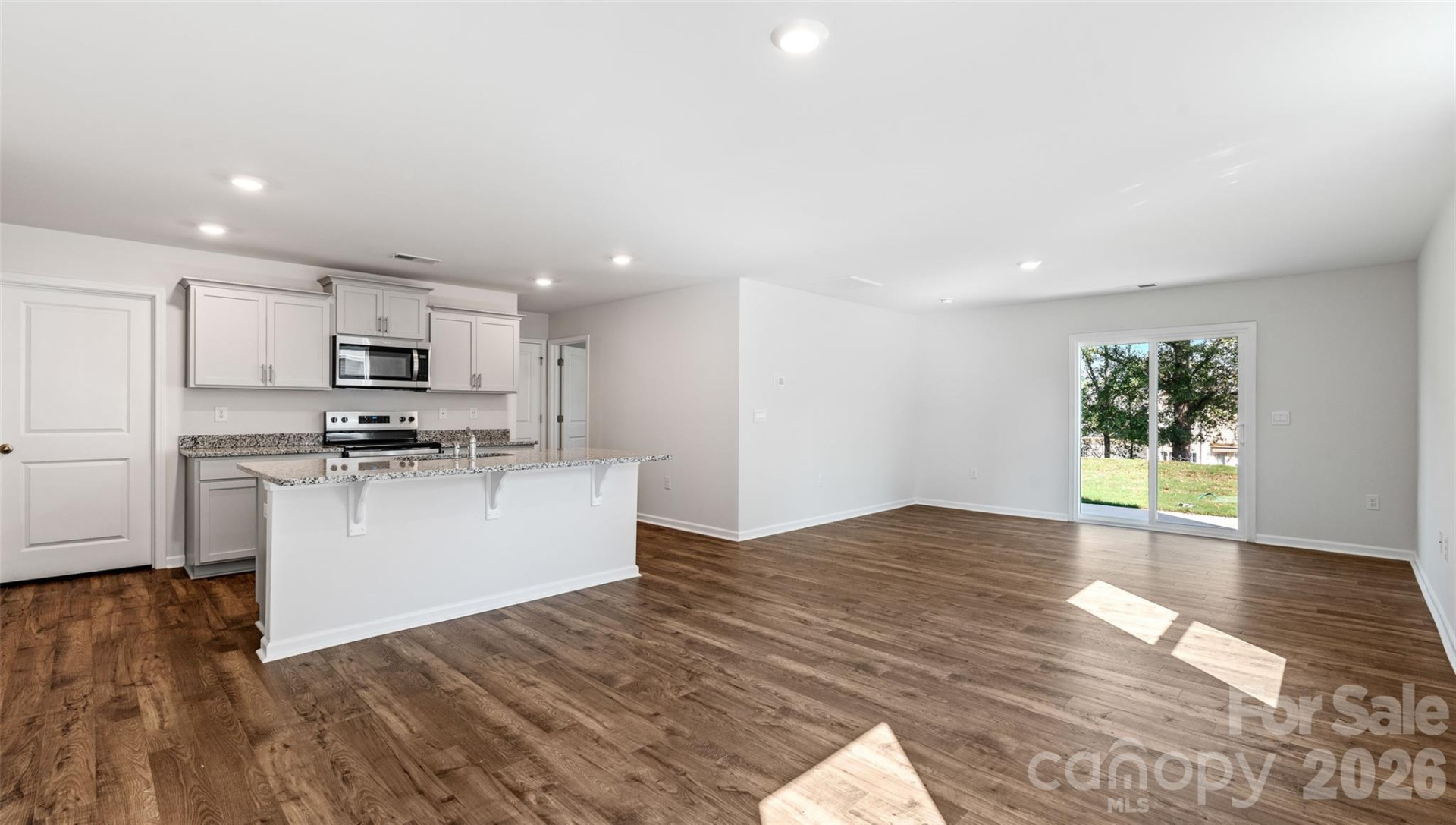 129 Lauren Lane - Photo 4