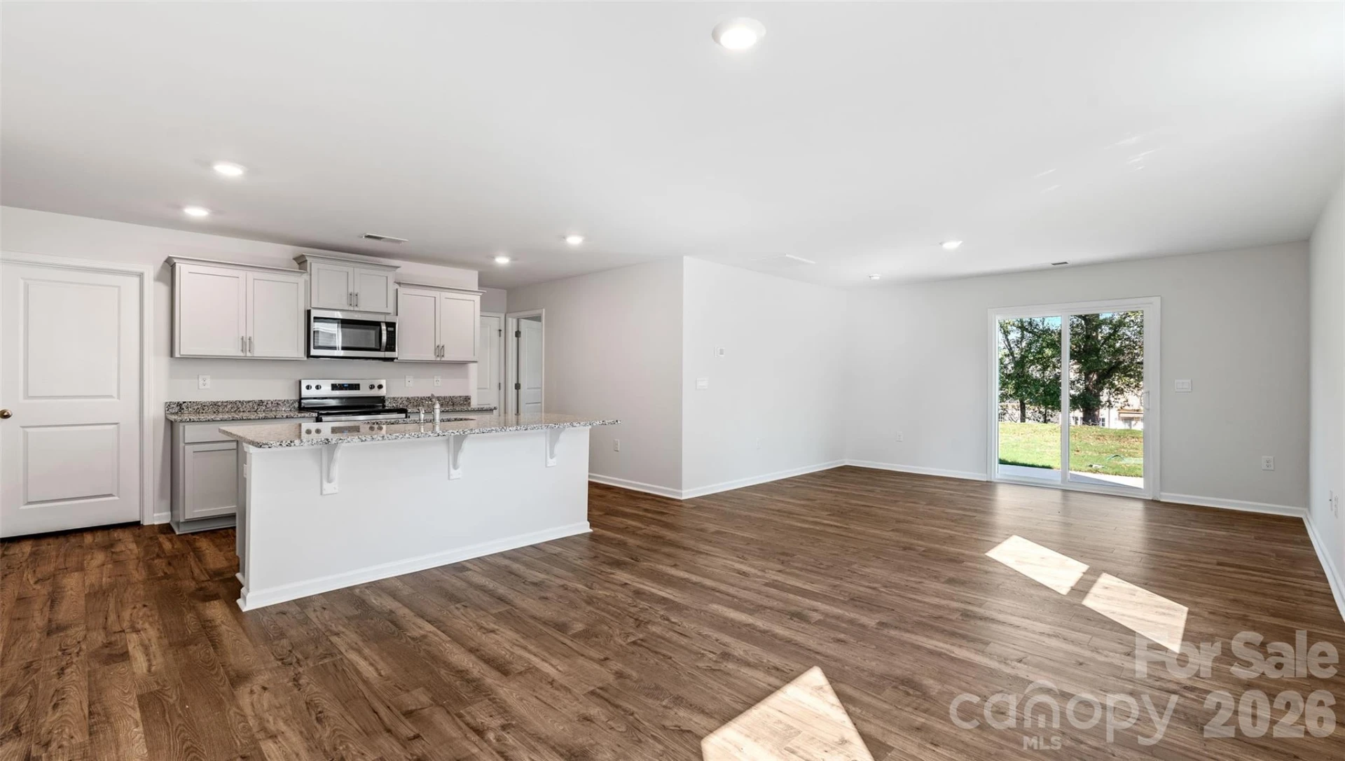 129 Lauren Lane - Photo 4