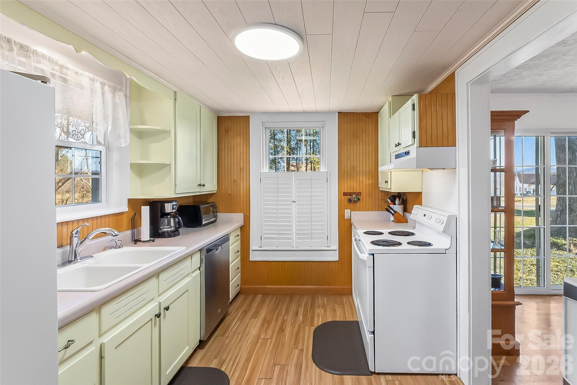 110 Garrison Road - Photo 12