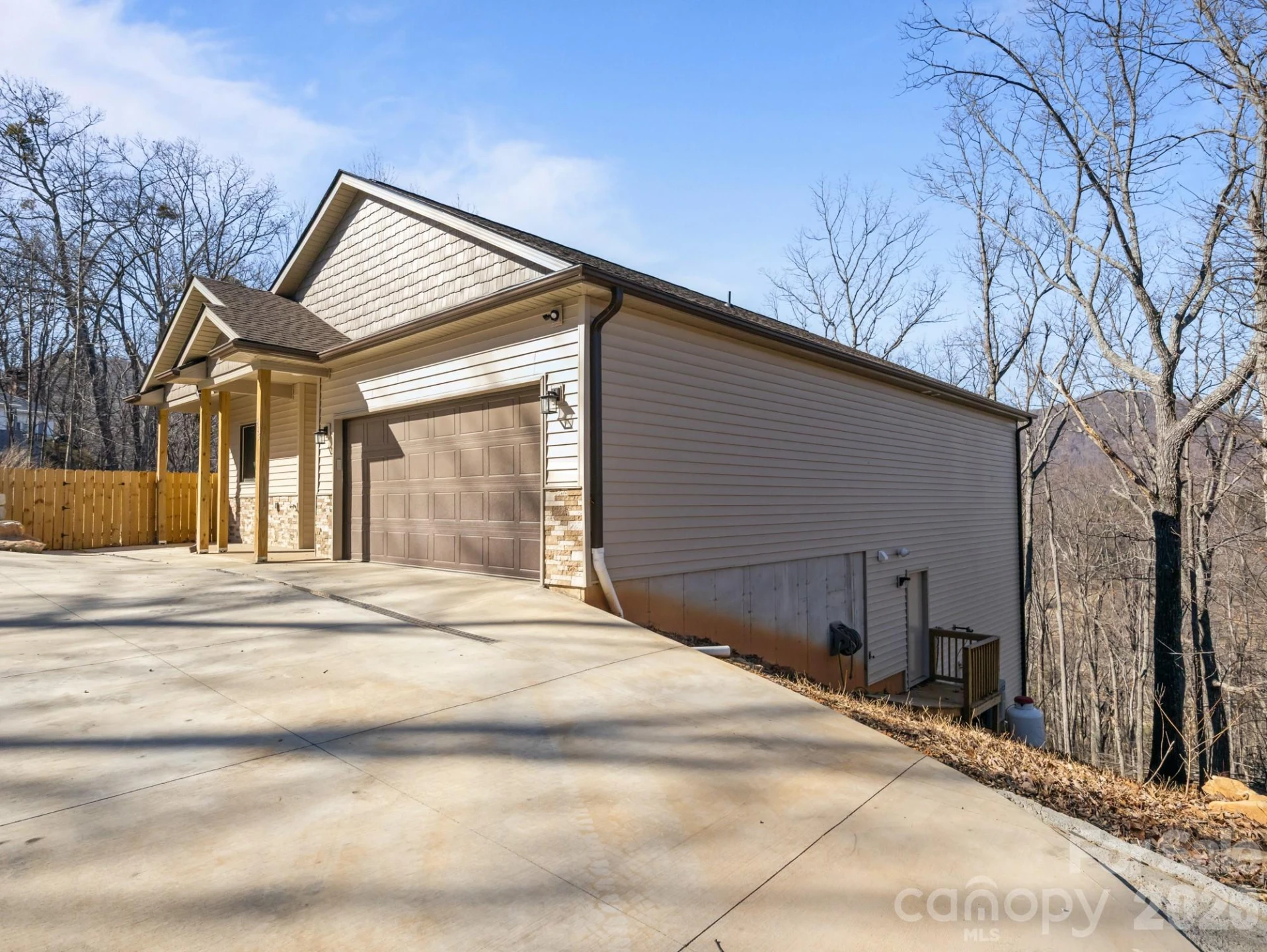 225 Aurora Lane - Photo 3