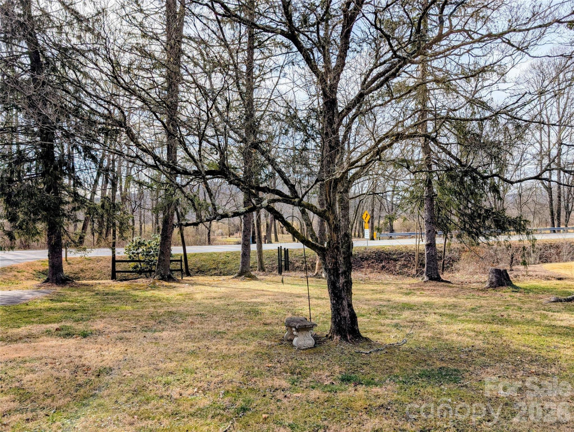 979 Greenville Highway - Photo 2