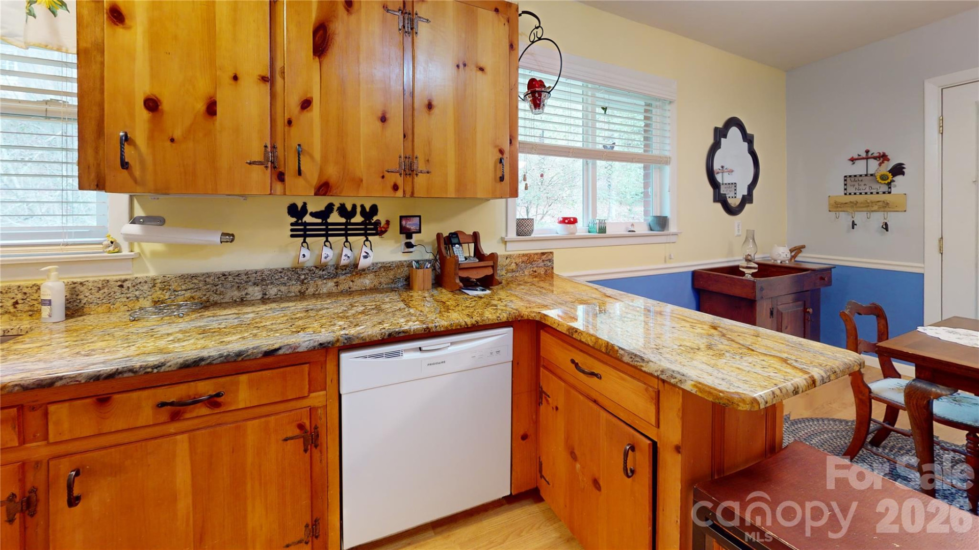 979 Greenville Highway - Photo 15